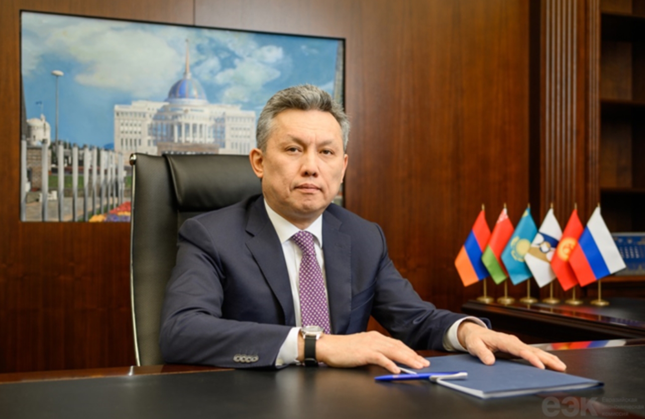 eek ministr bahit sultanov